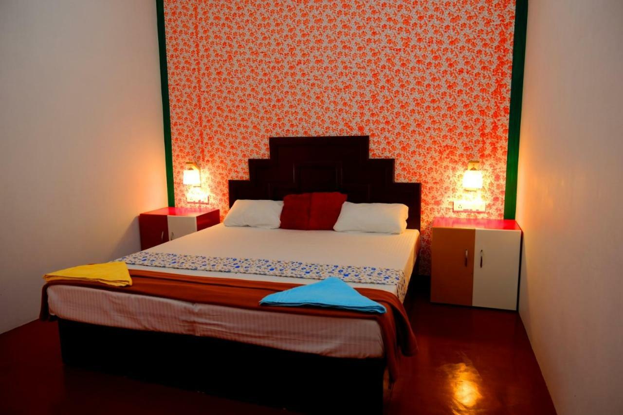 Marari Phoenix Beach Homestay Mararikulam Exterior photo