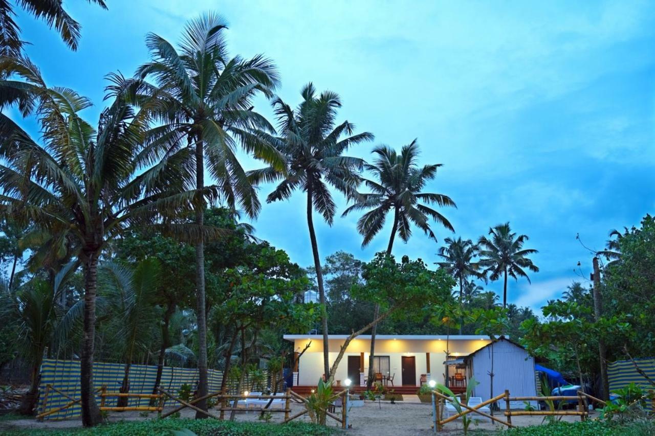 Marari Phoenix Beach Homestay Mararikulam Exterior photo